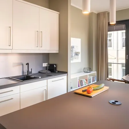 Sparkassengebäude 6